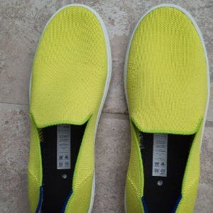 Size 8 electric lemon rothys sneakers